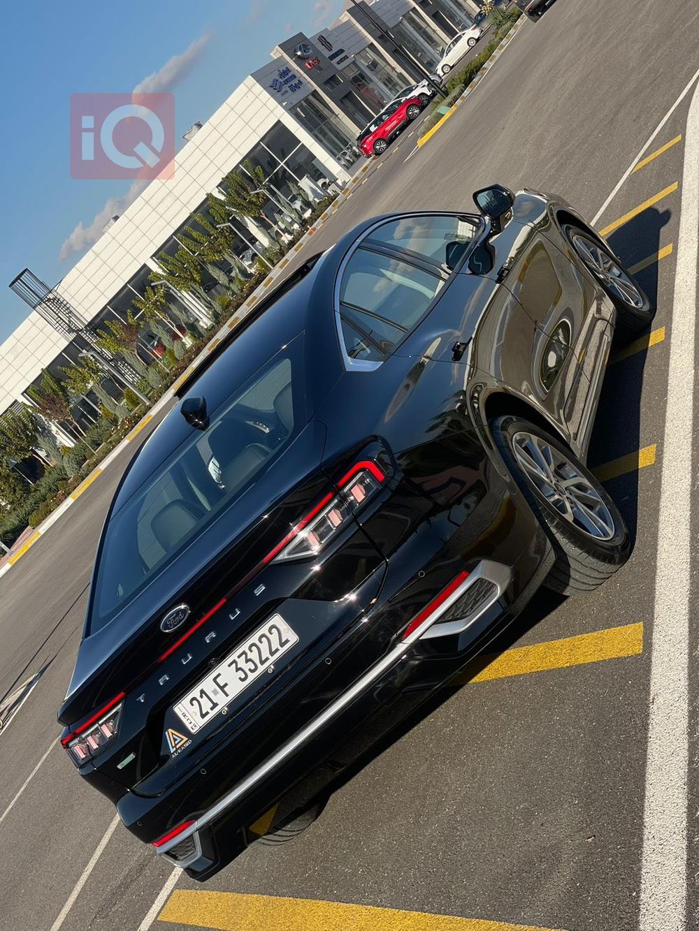 Ford Taurus